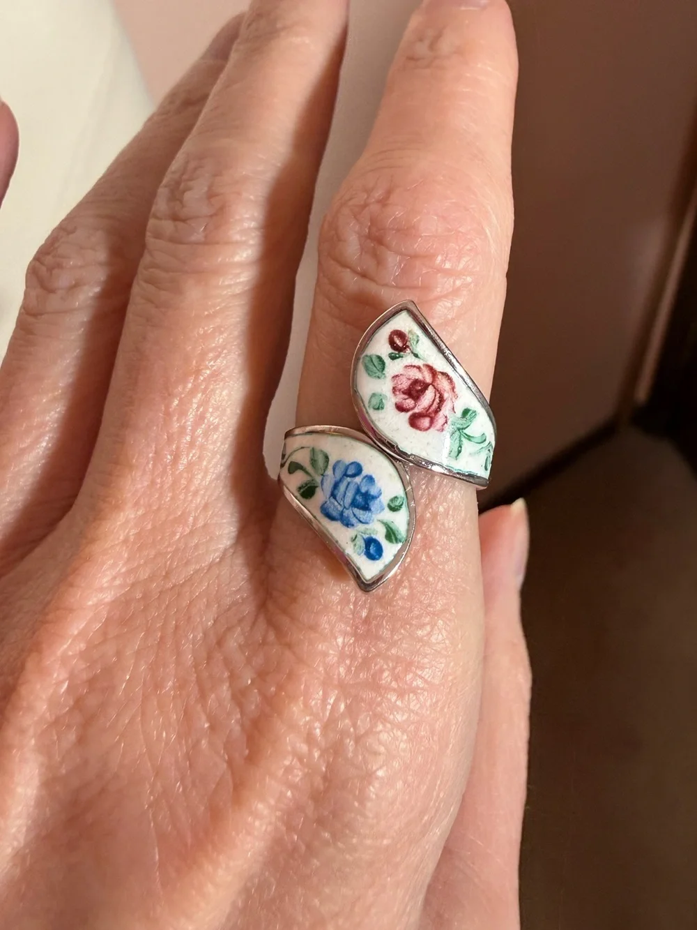 Vintage Beau Sterling silver hand painted floral Oversized bi pass ring 7 1/2